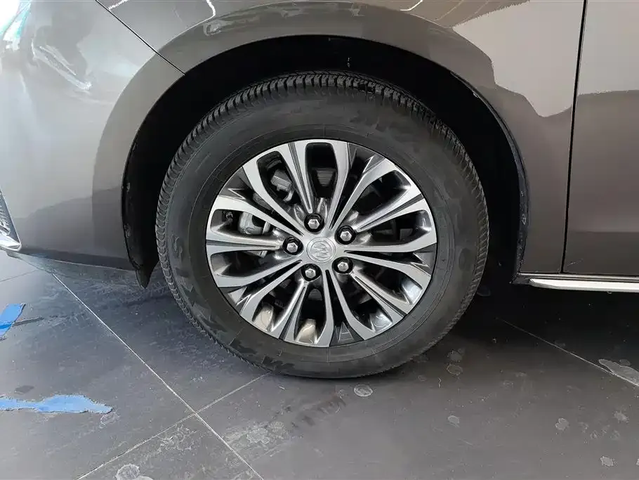 Buick GL8 2023 из CN, фото 6