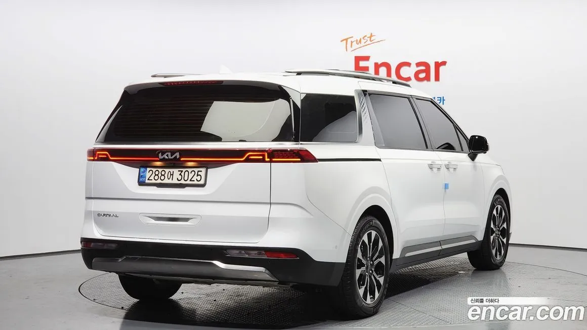 Kia Carnival 2023 из KR, фото 2