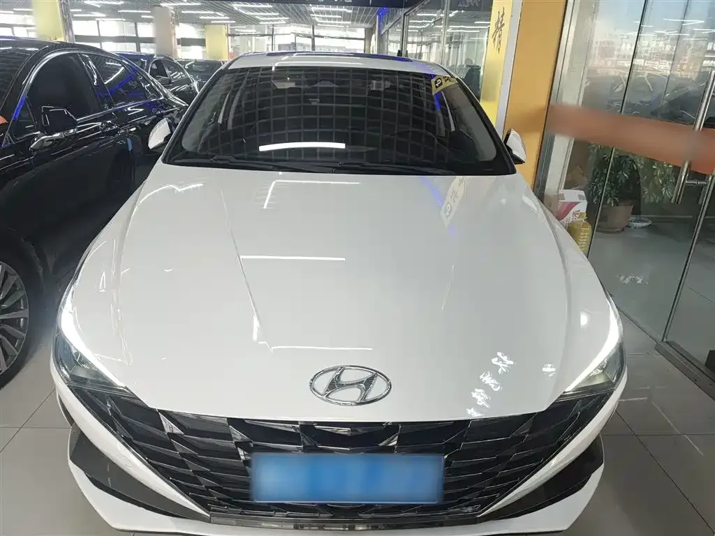 Hyundai Elantra 2022 из CN, фото 3