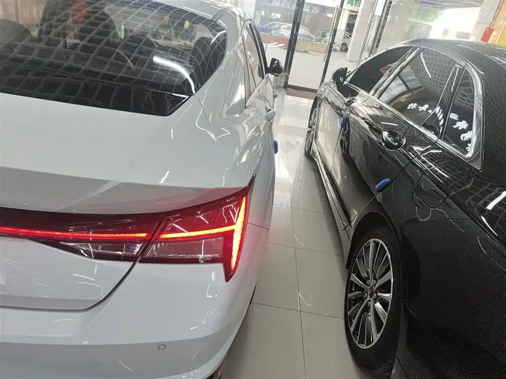 Hyundai Elantra 2022 из CN, фото 7