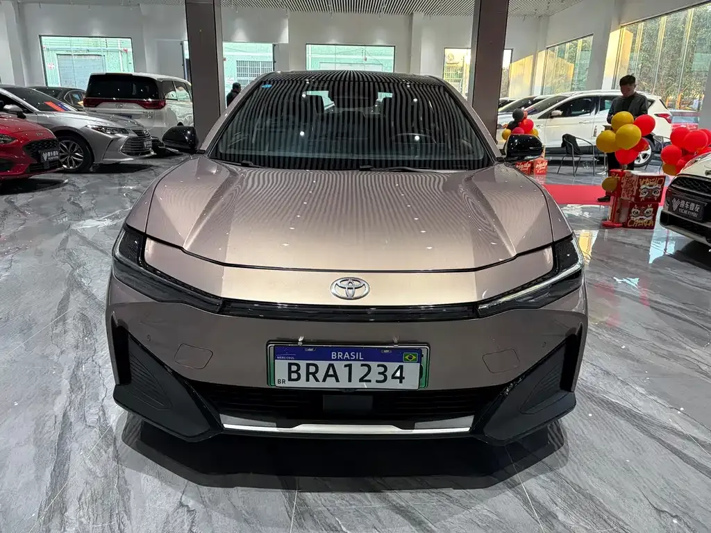 Toyota bZ3 2023 из CN, фото 8