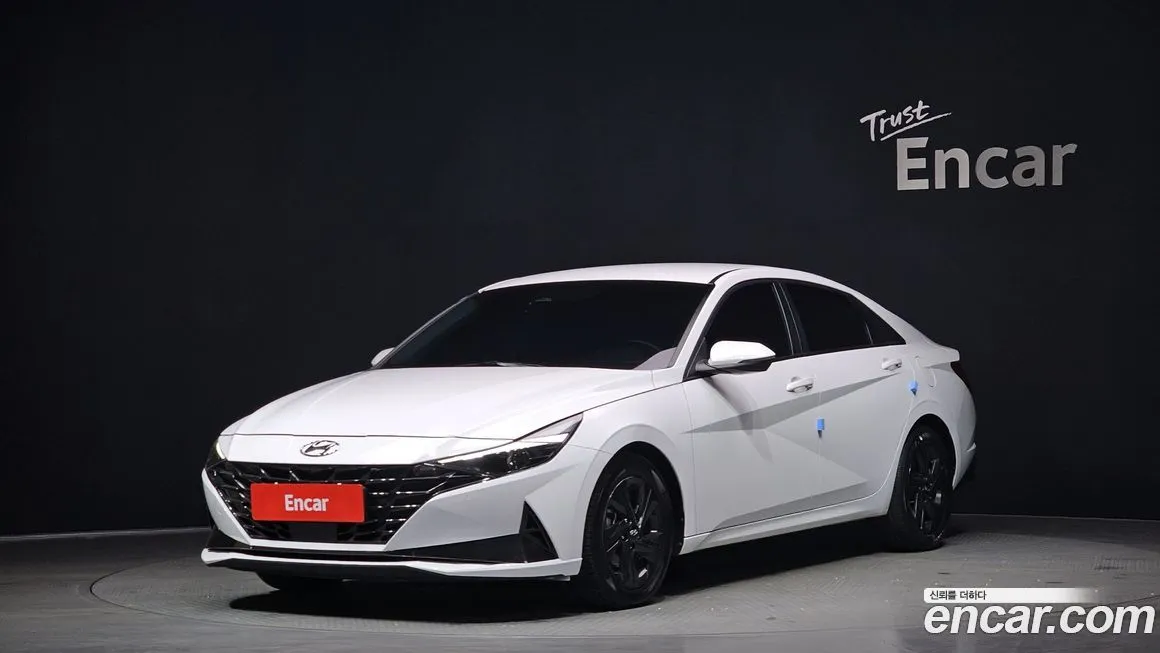 Hyundai AVANTE 2023 из KR, фото 1
