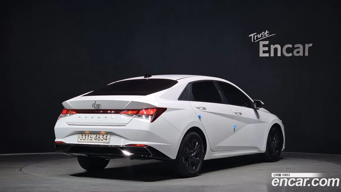 Hyundai AVANTE 2023 из KR, фото 2