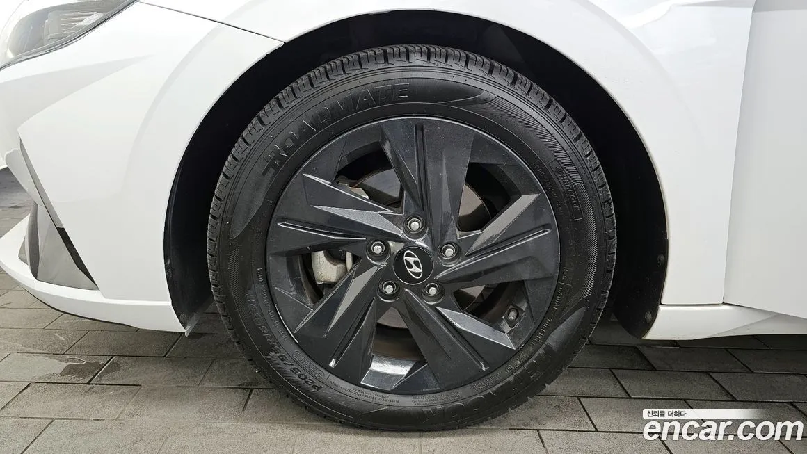 Hyundai AVANTE 2023 из KR, фото 5