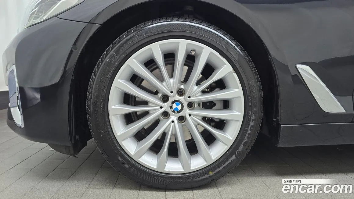 BMW 5-Series 2021 из KR, фото 9