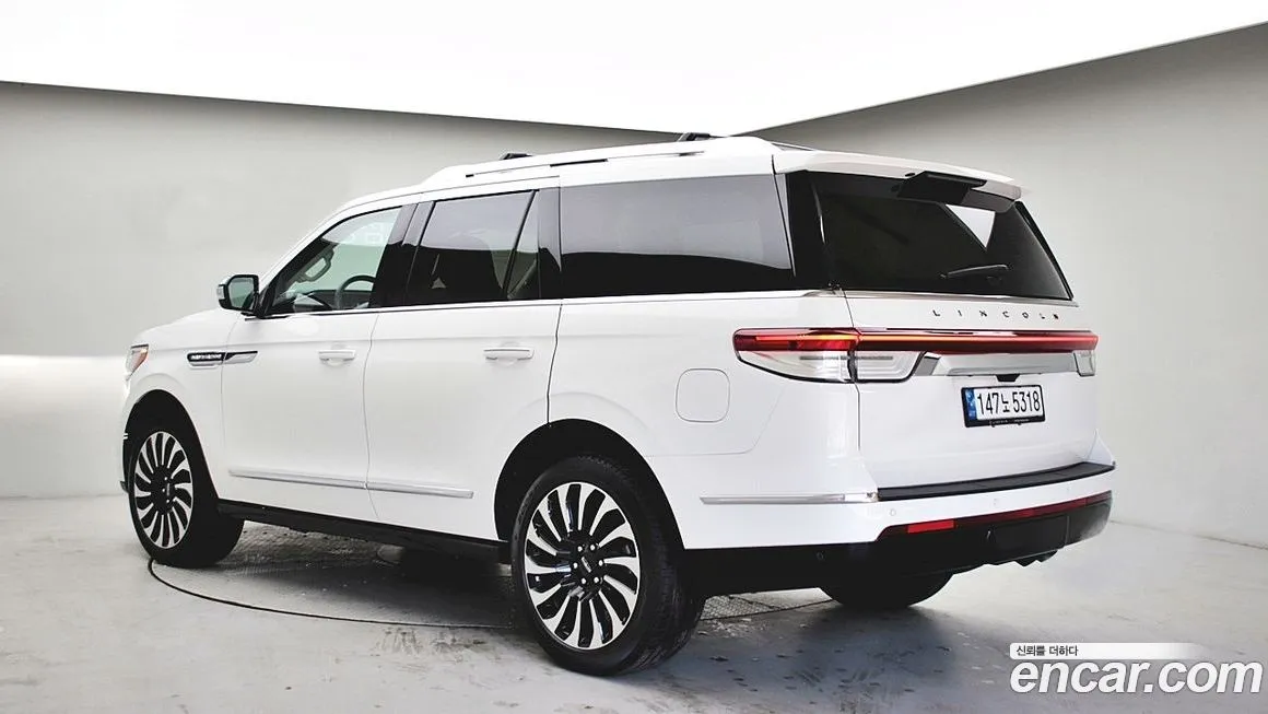 Lincoln Navigator 2023 из KR, фото 2