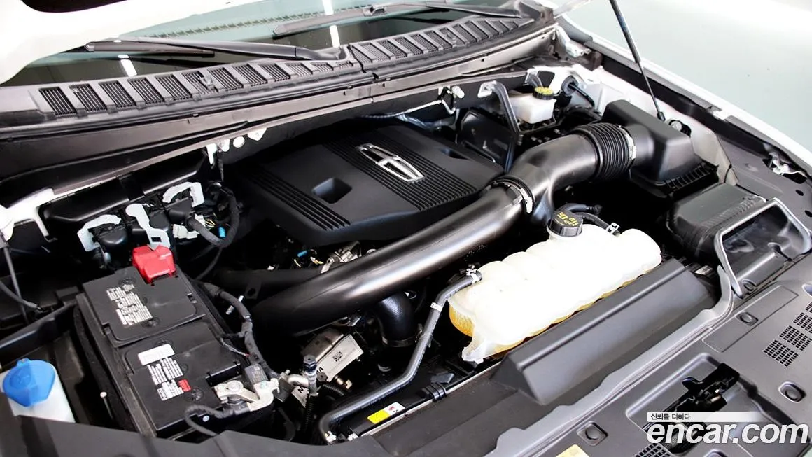 Lincoln Navigator 2023 из KR, фото 8