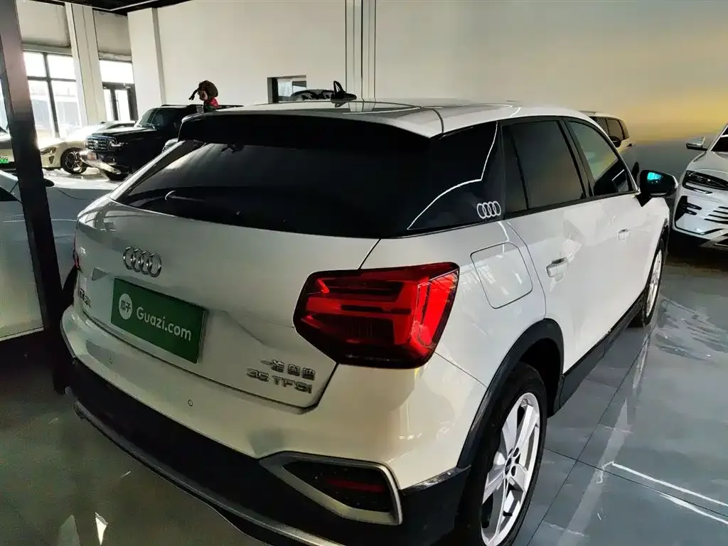 Audi Q2L 2023 из CN, фото 7