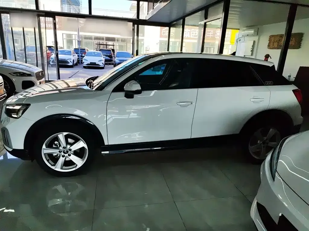 Audi Q2L 2023 из CN, фото 9