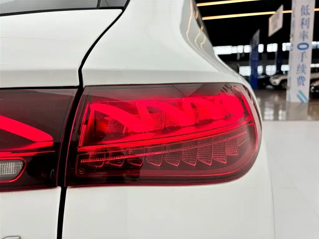 Mercedes-Benz EQE SUV 2023 из CN, фото 6