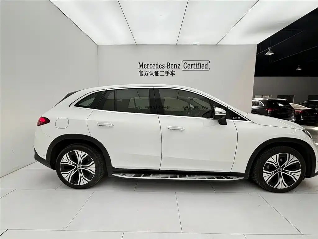 Mercedes-Benz EQE SUV 2023 из CN, фото 9