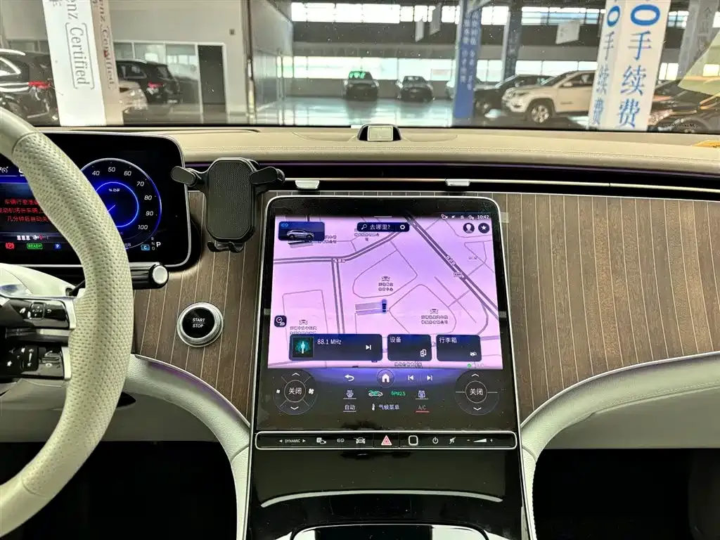 Mercedes-Benz EQE SUV 2023 из CN, фото 10