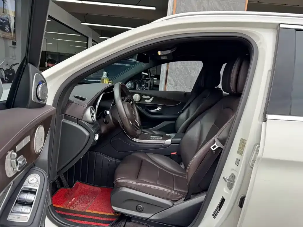Mercedes-Benz GLC 2021 из CN, фото 2