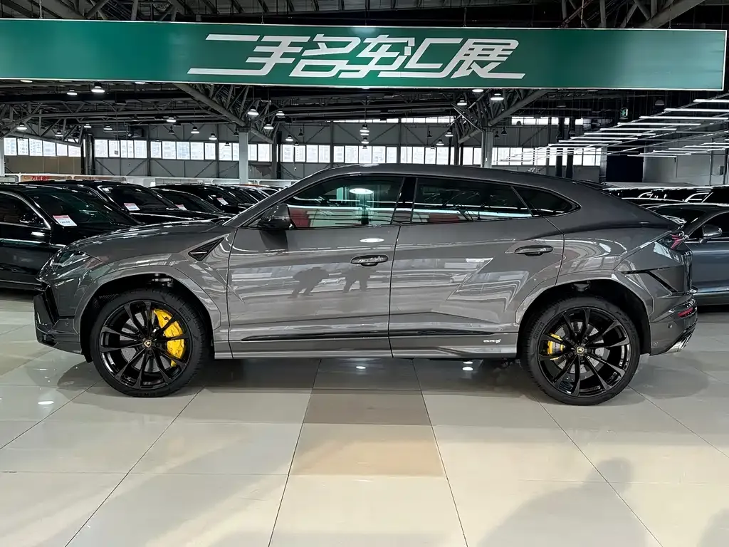 Lamborghini Urus 2023 из CN, фото 8