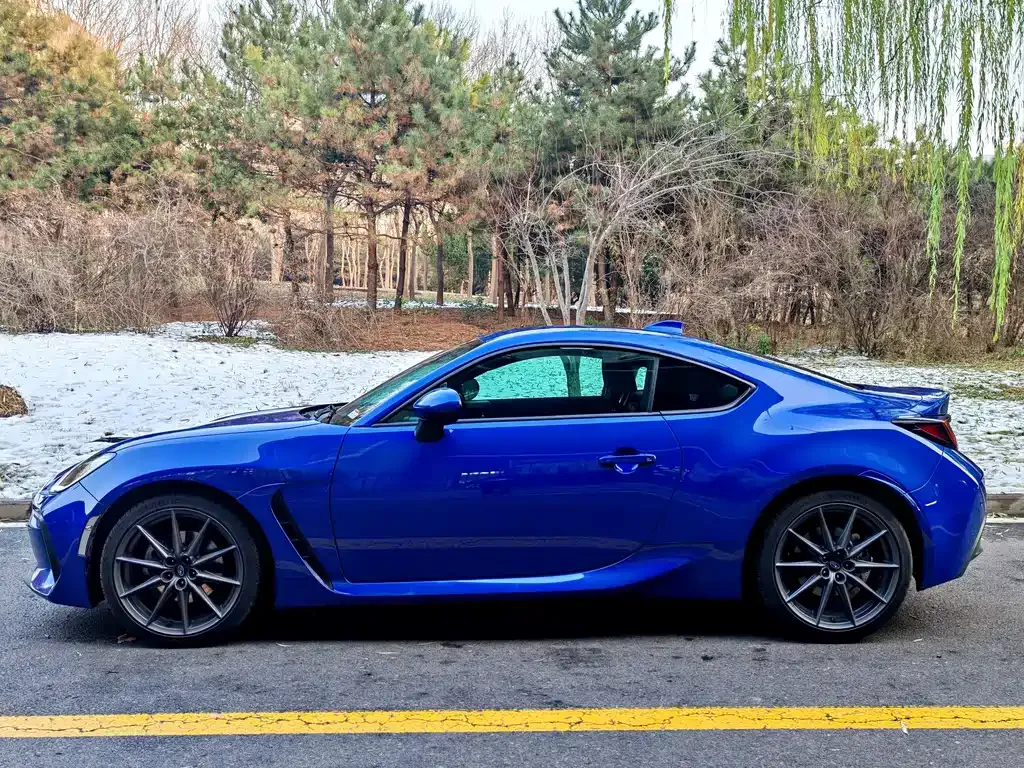 Subaru BRZ 2022 из CN, фото 3