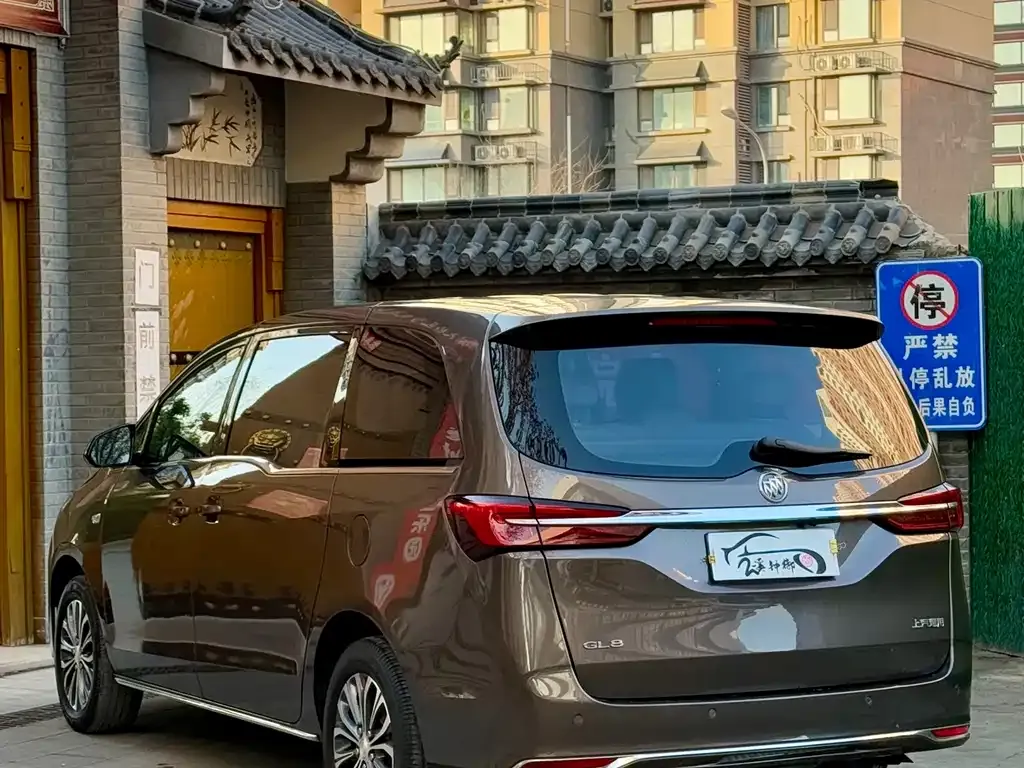 Buick GL8 2023 из CN, фото 8