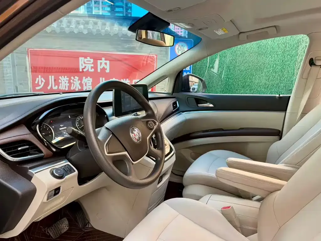 Buick GL8 2023 из CN, фото 6