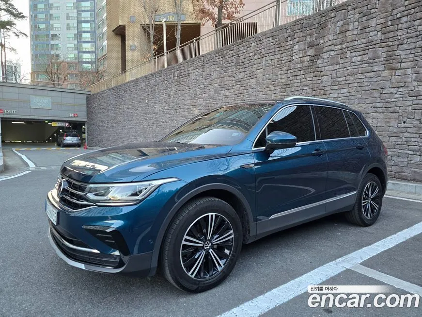 Volkswagen Tiguan 2021 из KR, фото 1