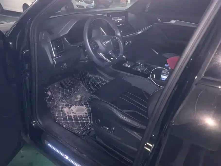 Audi Q5L 2023 из CN, фото 9