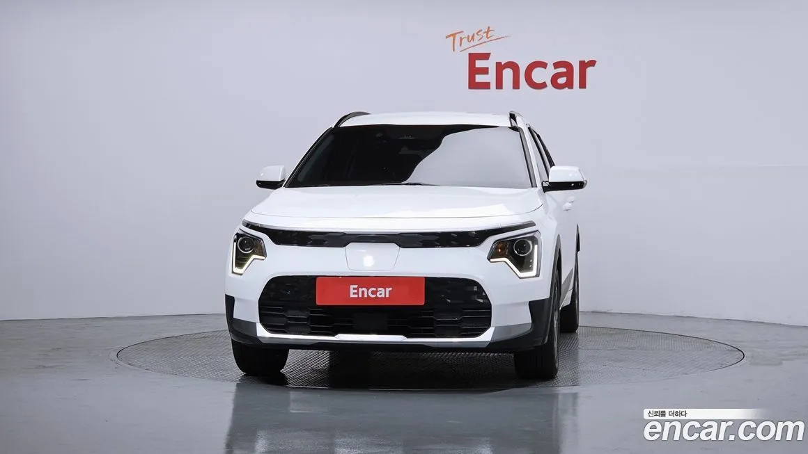 Kia Niro 2023 из KR, фото 2