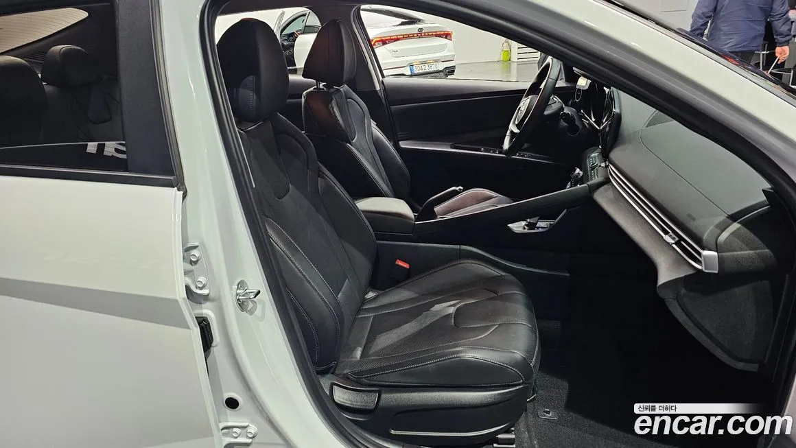 Hyundai AVANTE 2023 из KR, фото 10