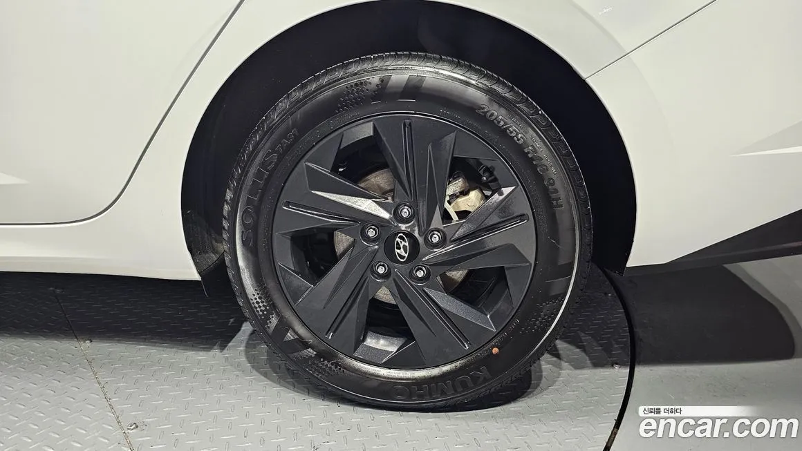 Hyundai AVANTE 2023 из KR, фото 5