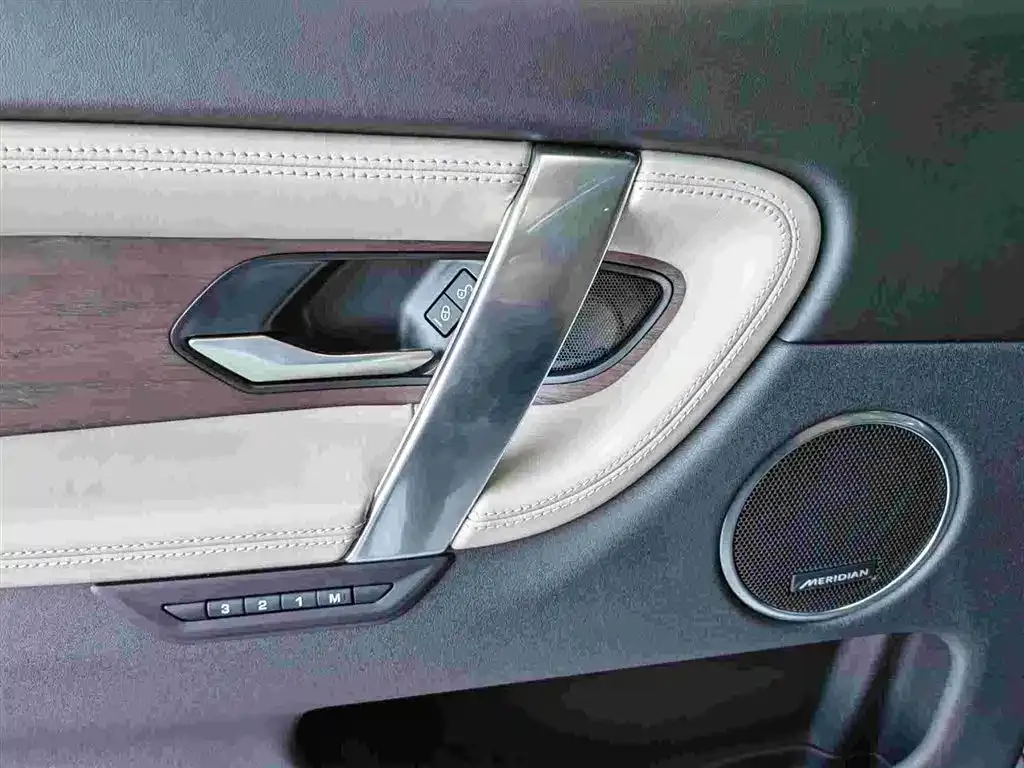 Land Rover Discovery Sport — фото 6