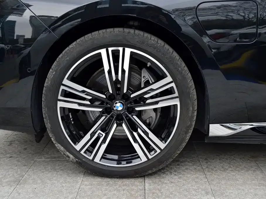 BMW i7 2026 из CN, фото 2