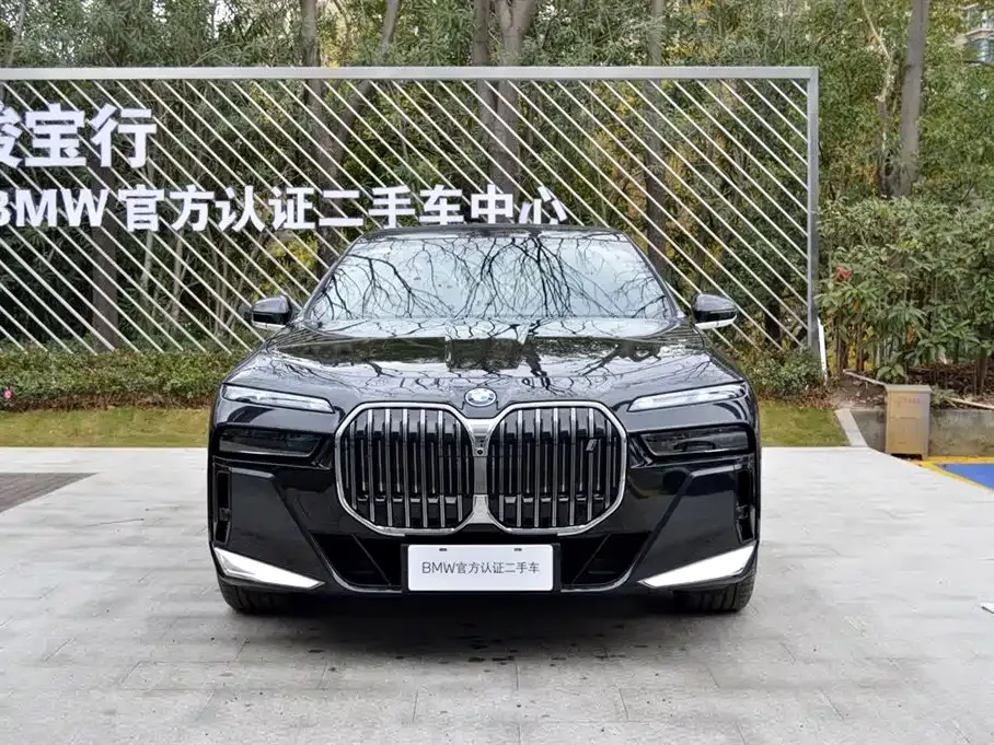 BMW i7 2026 из CN, фото 6