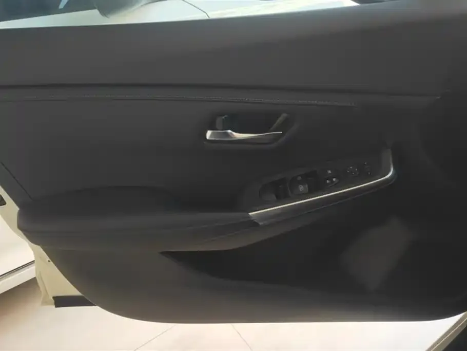 Nissan Sylphy 2023 из CN, фото 5