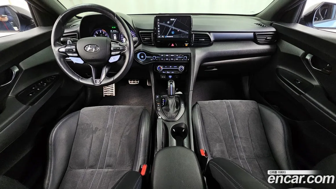 Hyundai Veloster 2021 из KR, фото 4