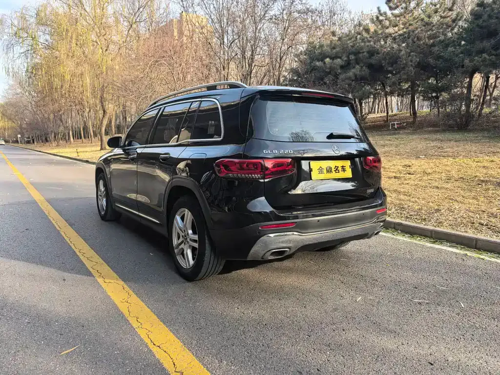 Mercedes-Benz GLB 2022 из CN, фото 8