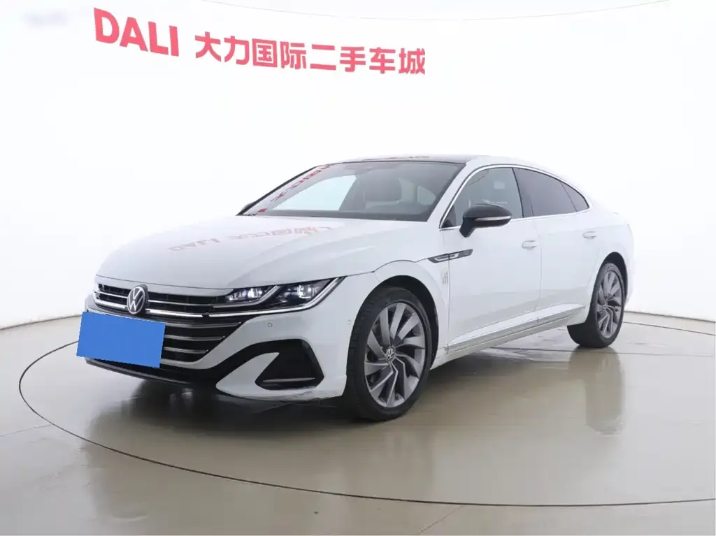 Volkswagen CC 2023 из CN, фото 1