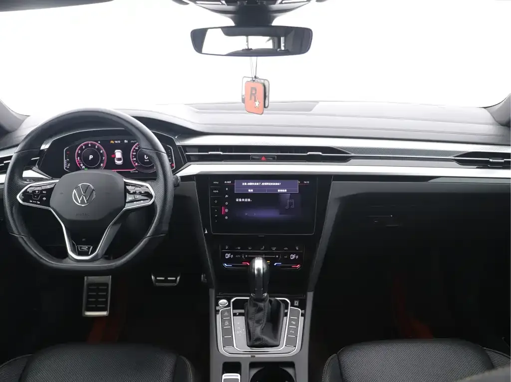 Volkswagen CC 2023 из CN, фото 10
