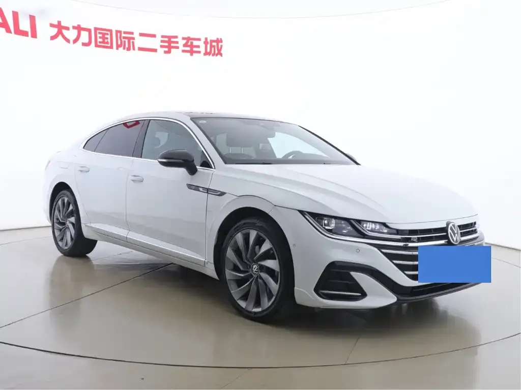 Volkswagen CC 2023 из CN, фото 4