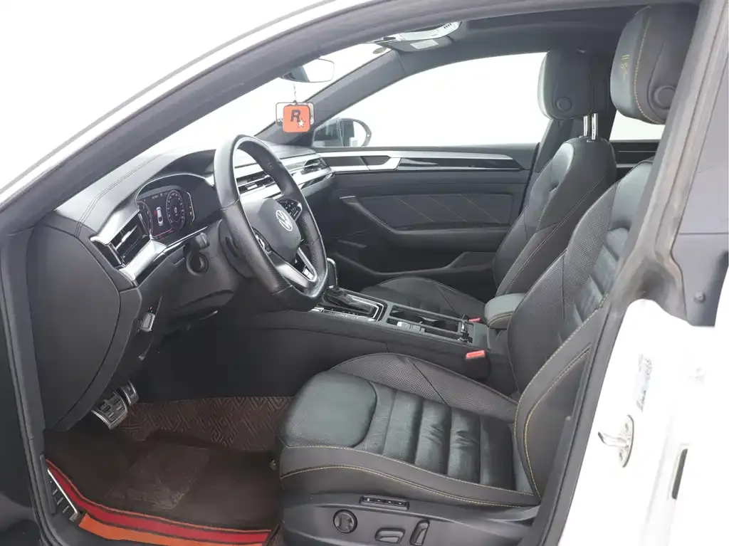 Volkswagen CC 2023 из CN, фото 5