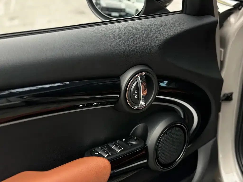 MINI Cooper (3-door) 2021 из CN, фото 4