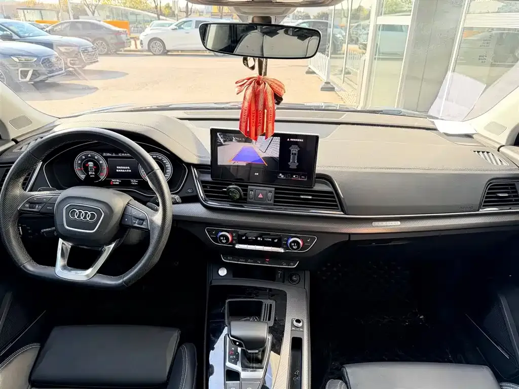 Audi Q5L 2022 из CN, фото 3