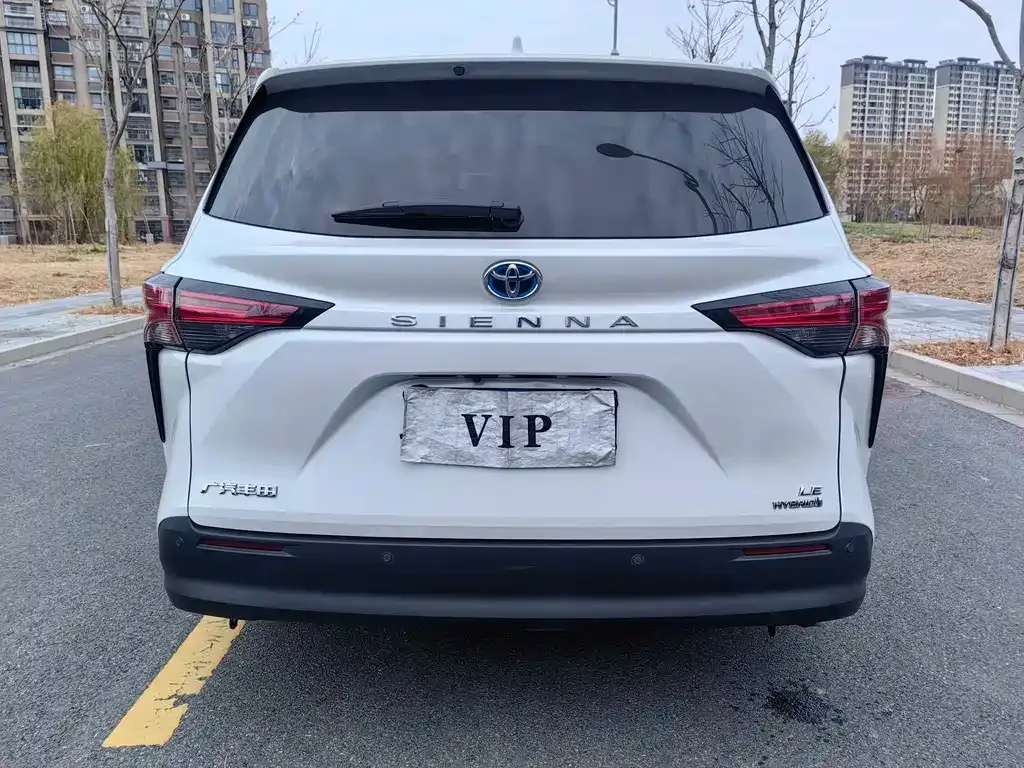 Toyota Sienna 2023 из CN, фото 8