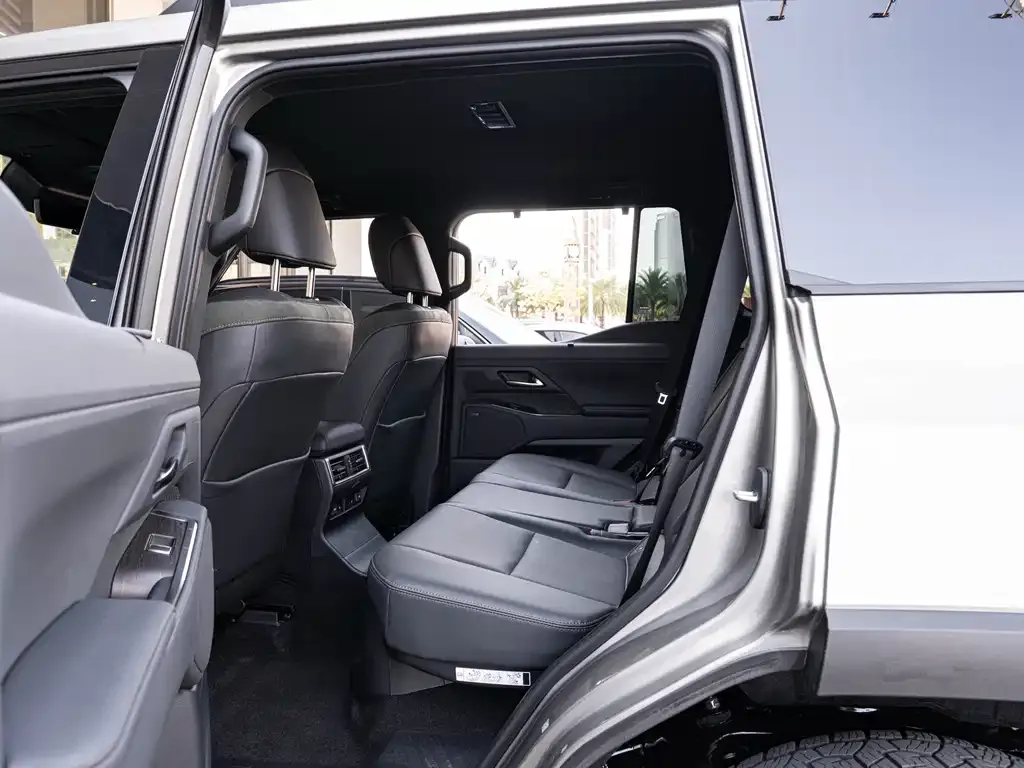 Lexus GX 2025 из CN, фото 9