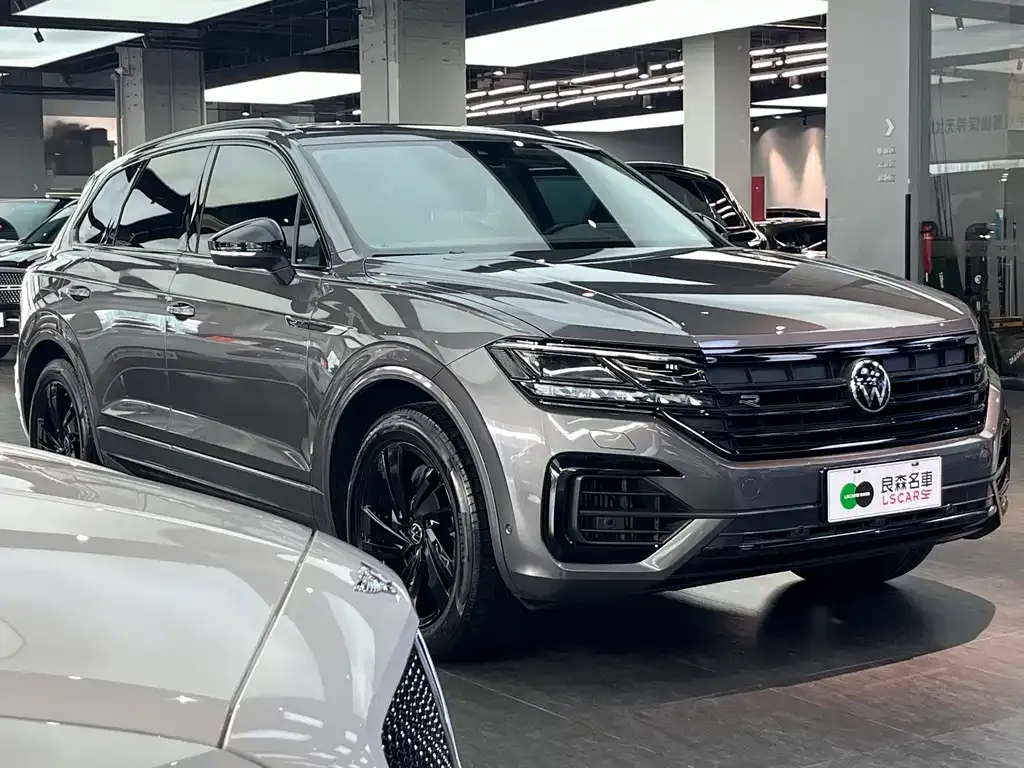 Volkswagen Touareg 2023 из CN, фото 9
