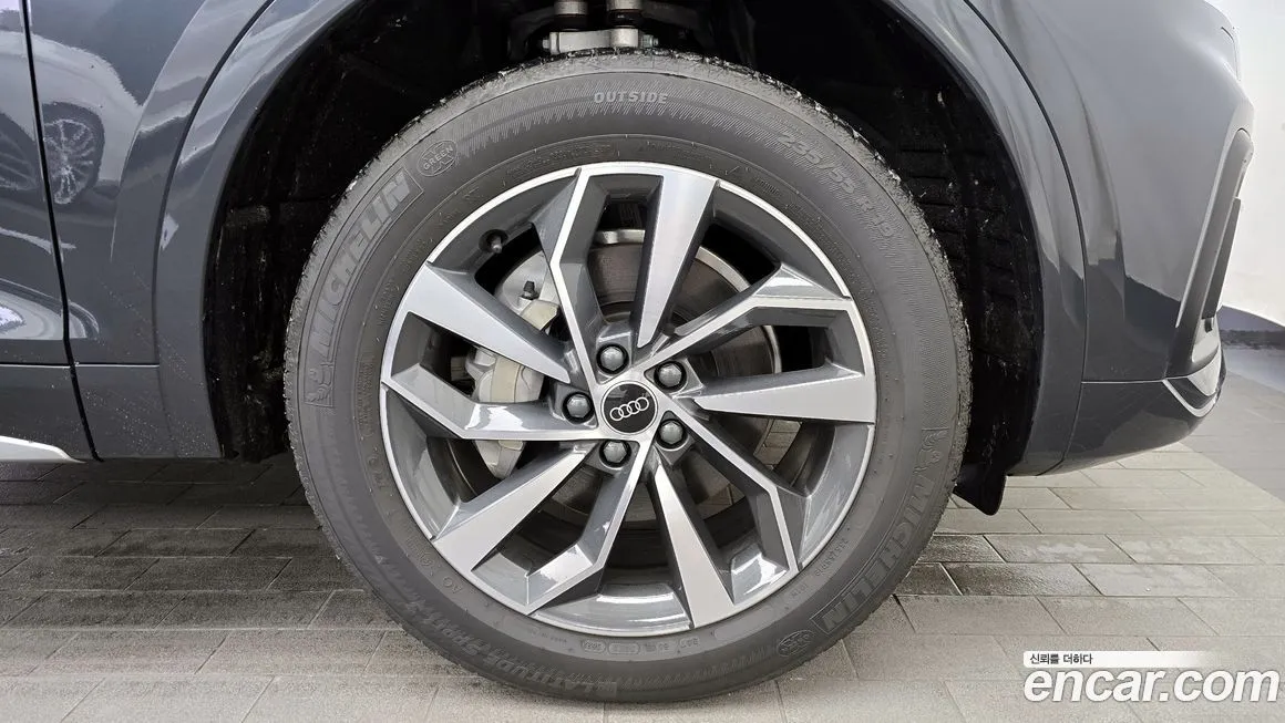Audi Q5 2023 из KR, фото 6