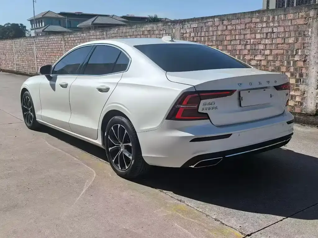 Volvo S60 2021 из CN, фото 9