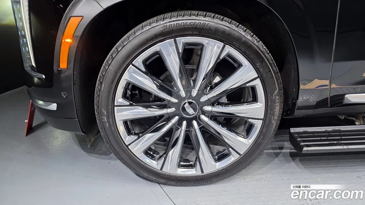 Cadillac Escalade 2025 из KR, фото 10