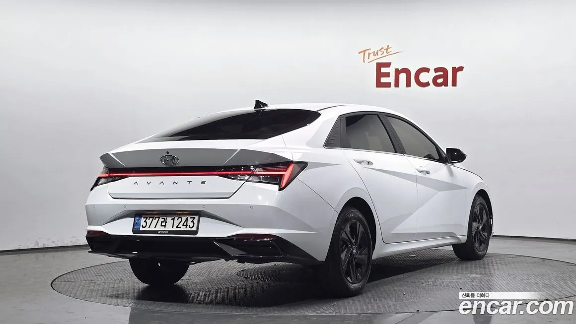 Hyundai AVANTE 2023 из KR, фото 2