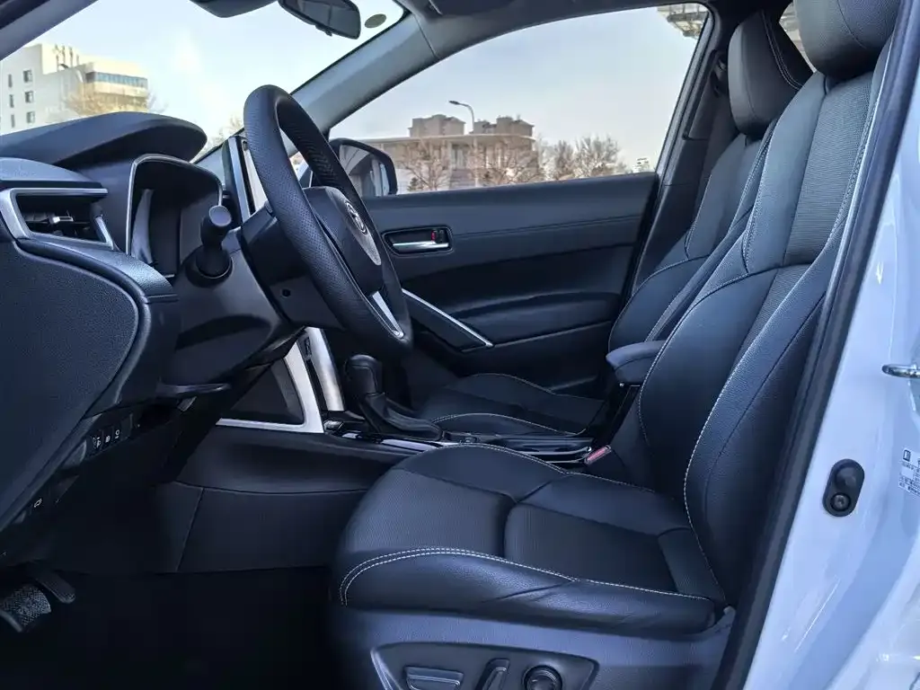 Toyota Frontlander 2022 из CN, фото 8