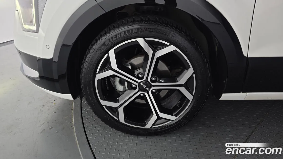 Kia Niro — фото 10