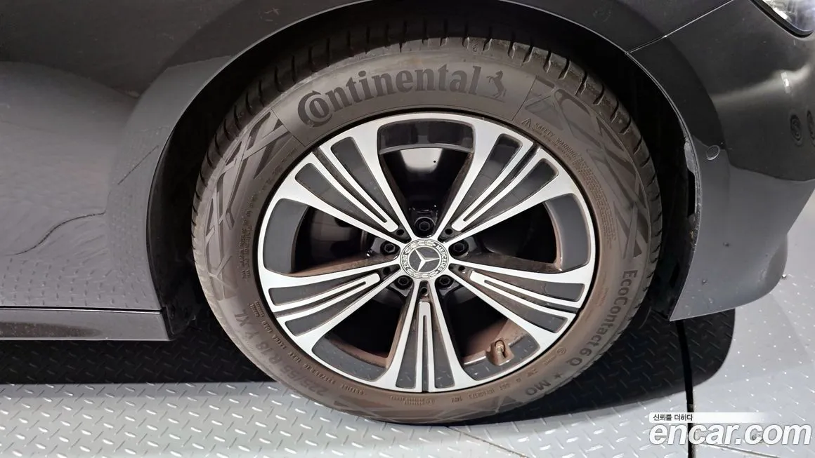 Mercedes-Benz E-Class 2024 из KR, фото 9