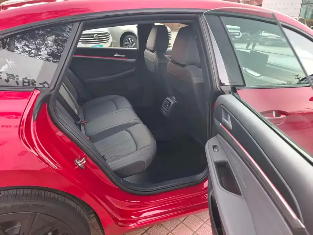 Volkswagen Lamando 2025 из CN, фото 7