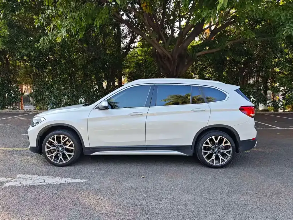 BMW X1 2021 из CN, фото 7